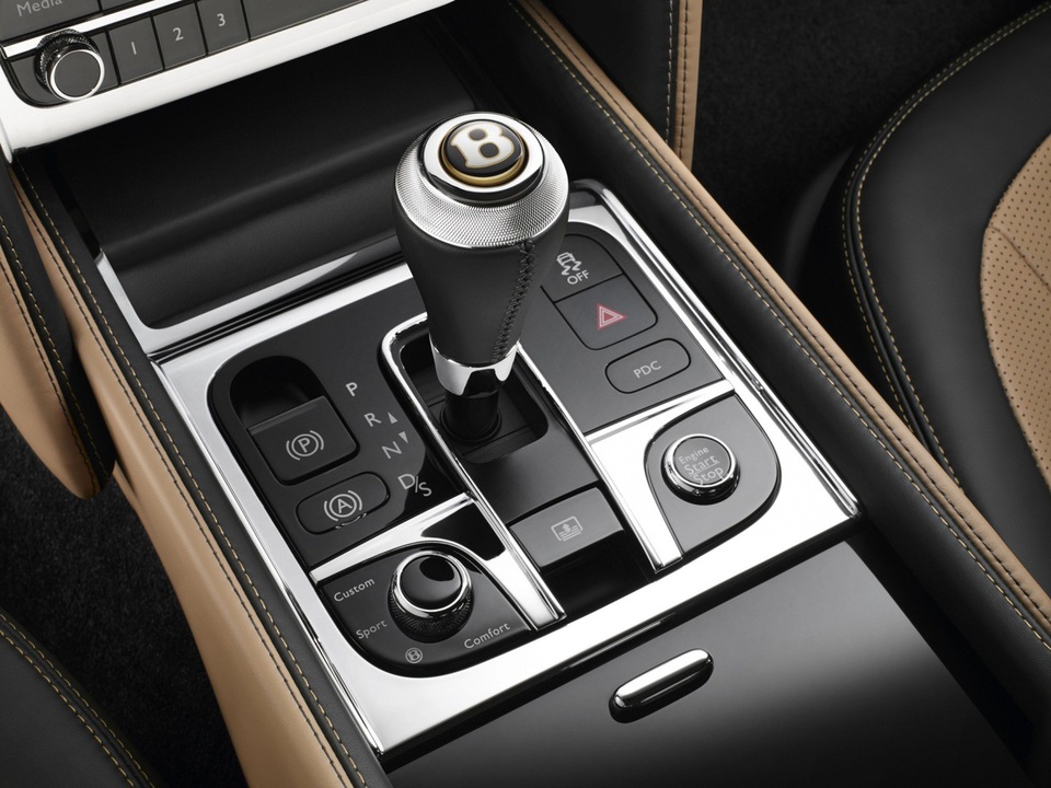 Bentley ra logo đặc biệt Centenary Gold mừng sinh nhật 100 tuổi - 4 Bentley ra logo đặc biệt Centenary Gold mừng sinh nhật 100 tuổi - 4