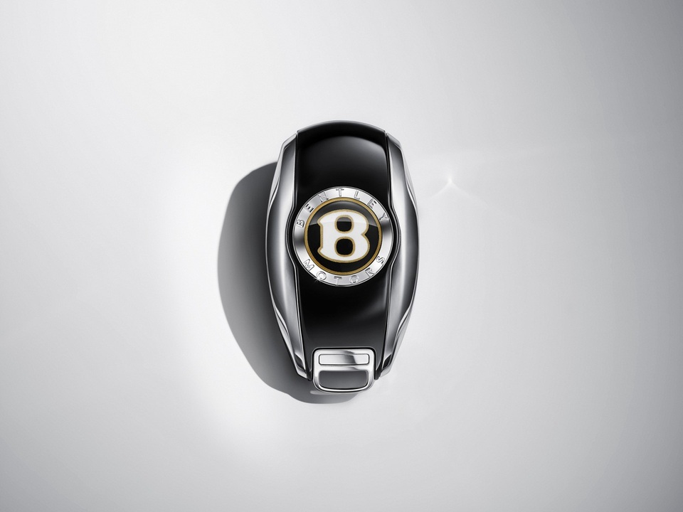 Bentley ra logo đặc biệt Centenary Gold mừng sinh nhật 100 tuổi - 5 Bentley ra logo đặc biệt Centenary Gold mừng sinh nhật 100 tuổi - 5