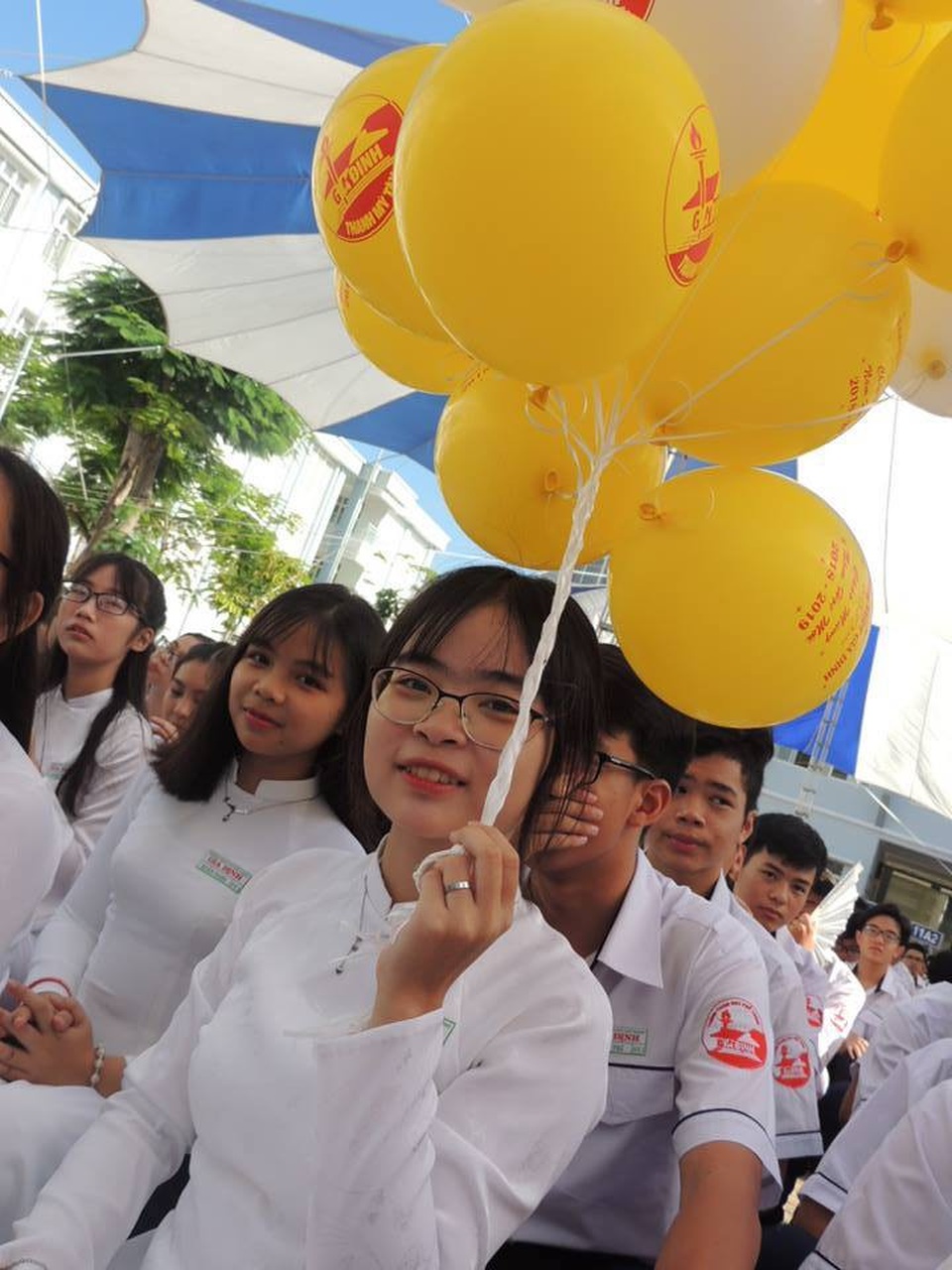 Nóng hổi "châm ngôn" của học trò Gia Định trong lễ khai giảng - 11
Hân hoan trong lễ khai giảng.