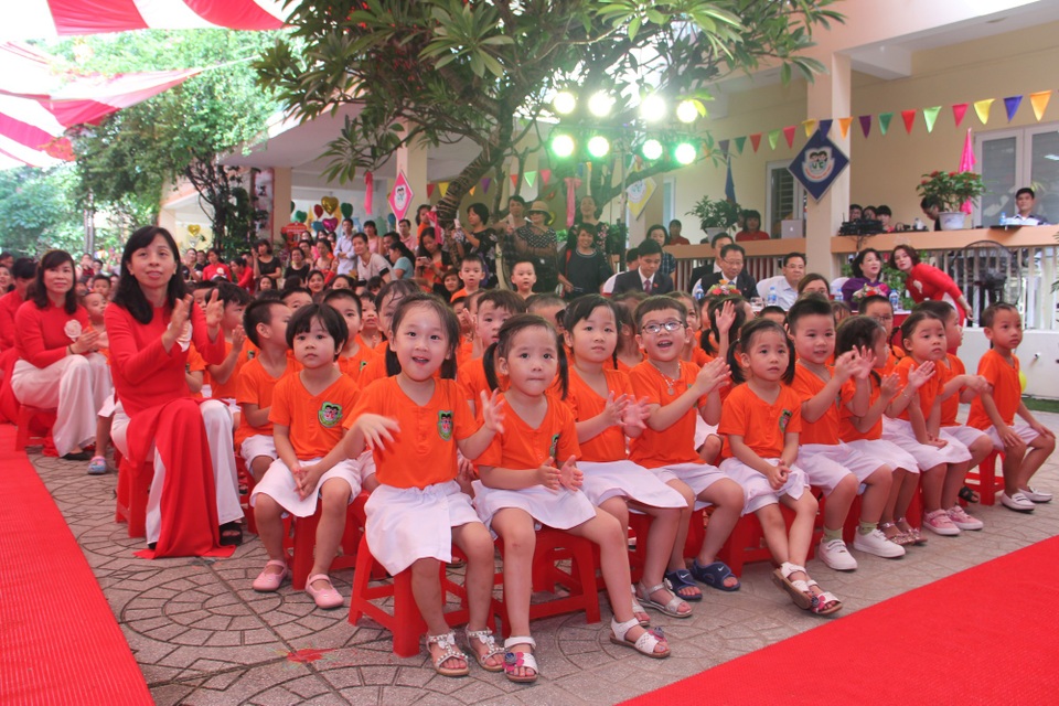 Học trò cả nước náo nức trong lễ khai giảng - 26 Học trò cả nước náo nức trong lễ khai giảng - 26