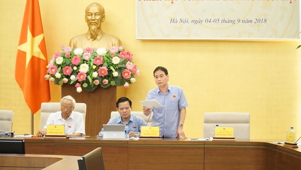 1,1 triệu cán bộ kê tài sản, xác minh 44 trường hợp, lộ 6 người "khai gian" - 1 Phó Chủ nhiệm UB Tư pháp Nguyễn Mạnh Cường trình bày báo cáo của nhóm nghiên cứu về báo cáo công tác phòng chống tham nhũng năm 2018