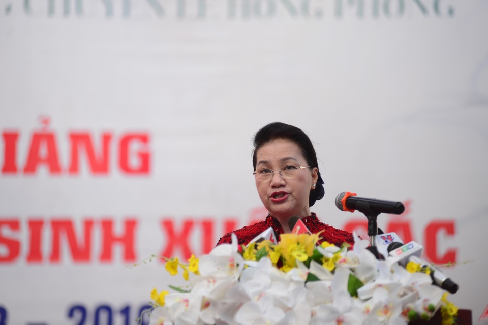 Chủ tịch Quốc hội Nguyễn Thị Kim Ngân đánh trống khai giảng tại TPHCM - 5 Bà Ngân đánh giá cao những mạnh dạn đổi mới của TPHCM