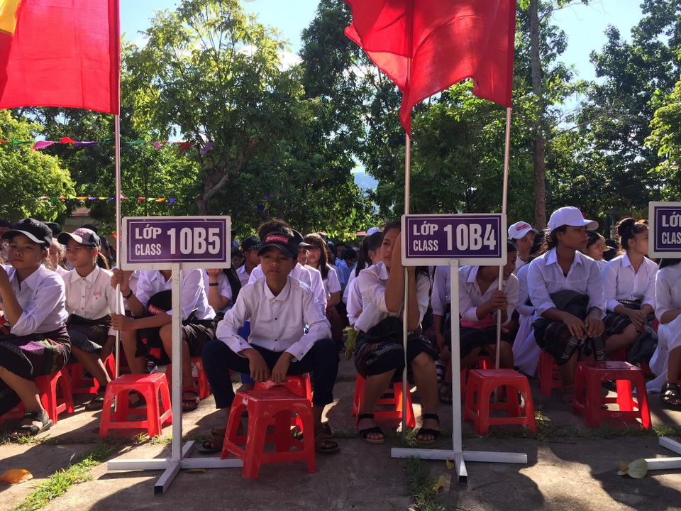 Học trò cả nước náo nức trong lễ khai giảng - 84 Trường THPT Đakrông có đa số học sinh người Pa Kô, Vân Kiều