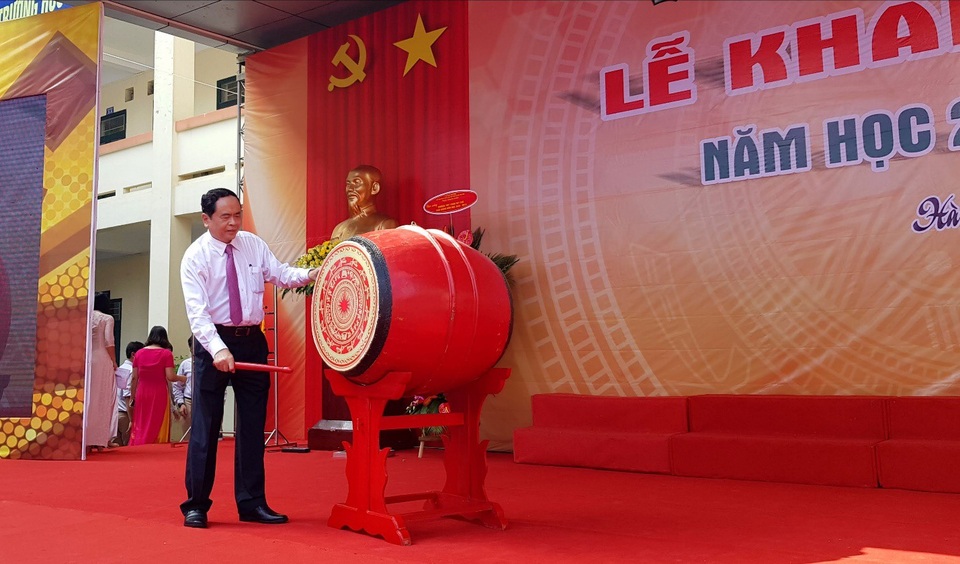 Học trò cả nước náo nức trong lễ khai giảng - 4 Học trò cả nước náo nức trong lễ khai giảng - 4