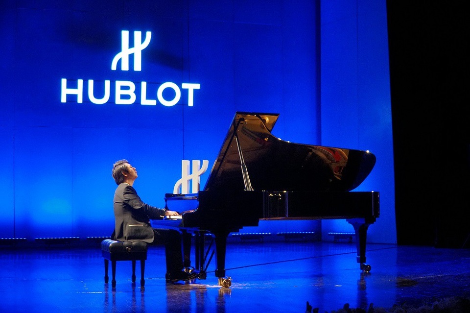 Lang Lang thăng hoa trên sân khấu Hublot loves Art tại Nhà Hát Lớn Hà Nội - 4 Lang Lang thăng hoa trên sân khấu Hublot loves Art tại Nhà Hát Lớn Hà Nội - 4
