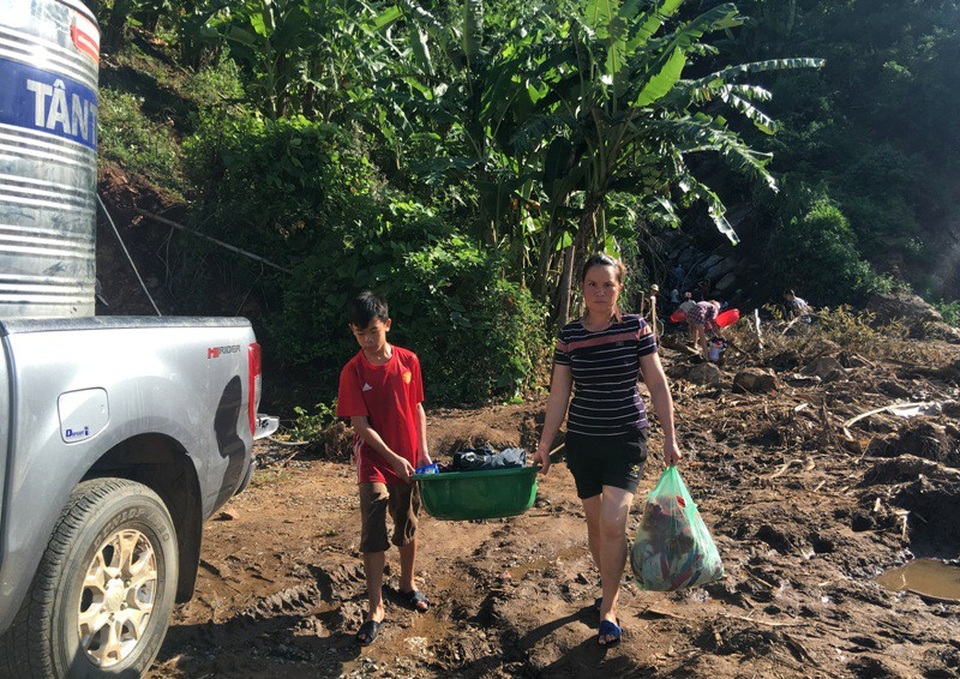 Cuộc sống, sinh hoạt của người dân bị đảo lộn