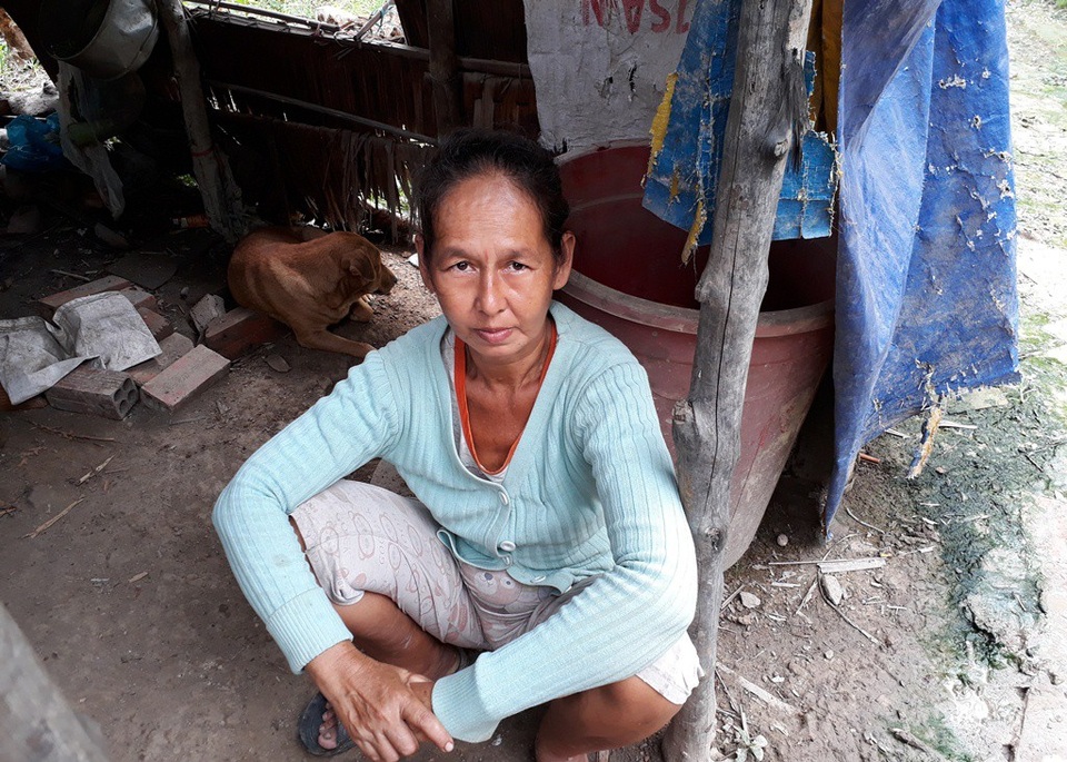 "Nhà tôi không khác trại tâm thần, ngày nào tôi cũng bị chúng nó đánh" - 4 Bà Huy đã 54 tuổi nhưng thích gọi là bé Huy