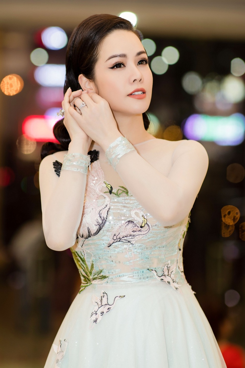 Nhật Kim Anh mới đây mạnh miệng tuyên bố không muốn ai đụng thì đừng đụng vào tôi.