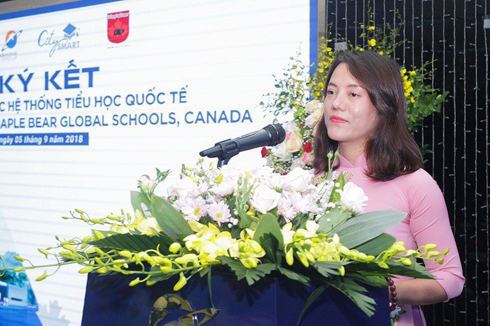 Sunshine Group tiếp tục hợp tác với Maple Bear phát triển trường Tiểu học quốc tế - 2
Bà Trần Như Loan, Phó Tổng giám đốc Tập đoàn phụ trách Giáo dục phát biểu tại buổi lễ.