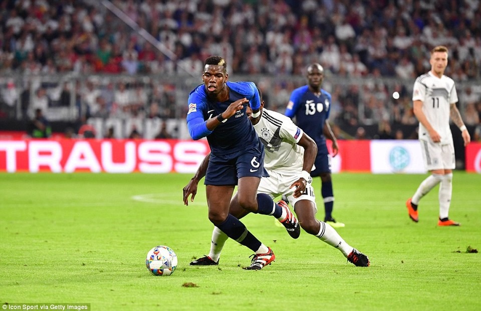 Đức 0-0 Pháp: Bất phân thắng bại - 2
Tiền vệ Pogba thi đấu ở trận đấu tại Đức