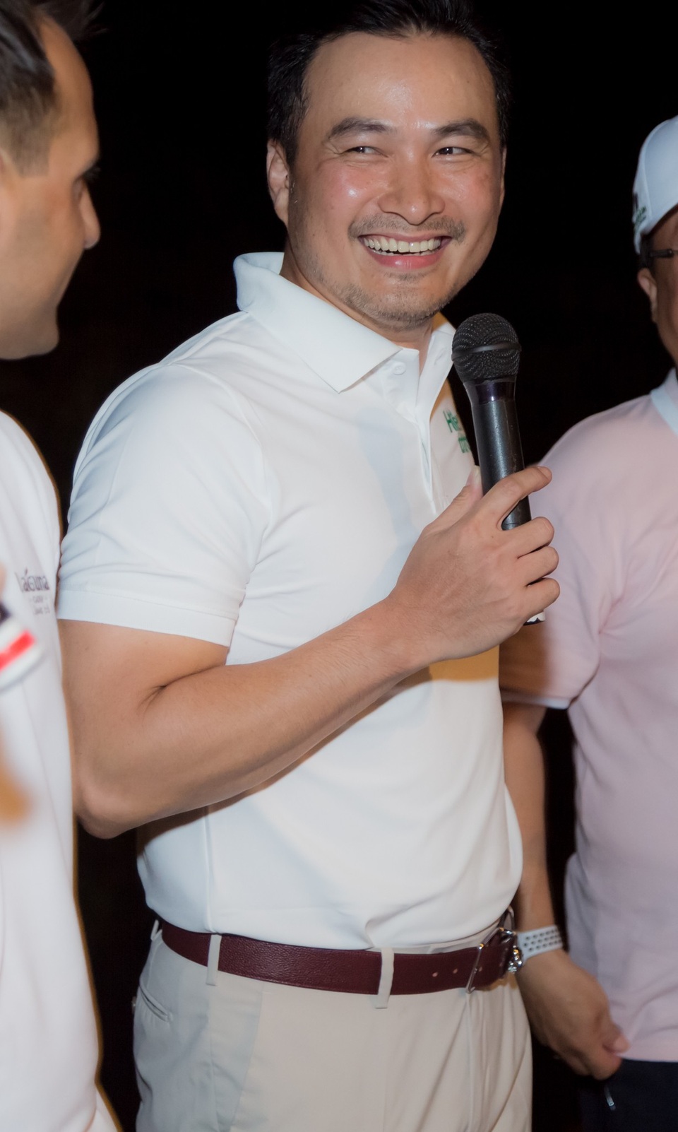 Trương Ngọc Ánh chia sẻ “duyên tình” 20 năm với Chi Bảo từ “Đồng tiền xương máu” - 6 Nhân dịp sinh nhật lần thứ 8, đồng thời kỷ niệm ca phẫu thuật tim thứ 2.000, Quỹ Hiểu về trái tim do diễn viên Chi Bảo làm giám đốc đã tổ chức giải golf gây quỹ từ thiện tại một resort 6 sao. Toàn bộ quỹ hỗ trợ các em nhỏ mắc bệnh tim bẩm sinh có hoàn cảnh khó khăn tại khu vực miền Trung.
