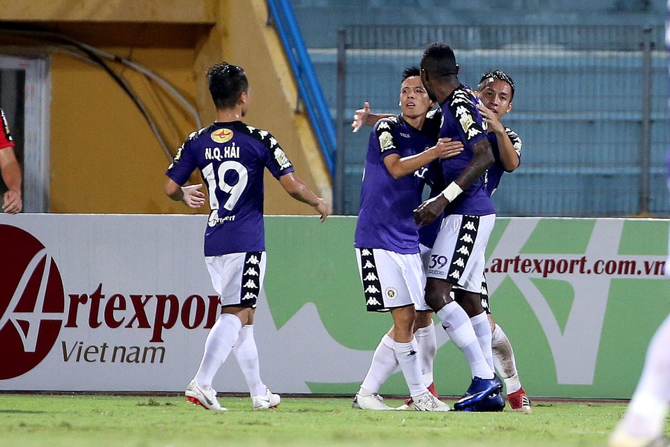 CLB Hà Nội có cơ hội vô địch sớm tại vòng 21 V-League 2018 - 2 CLB Hà Nội có khả năng vô địch V-League 2018 trước 5 vòng đấu (ảnh: Gia Hưng)