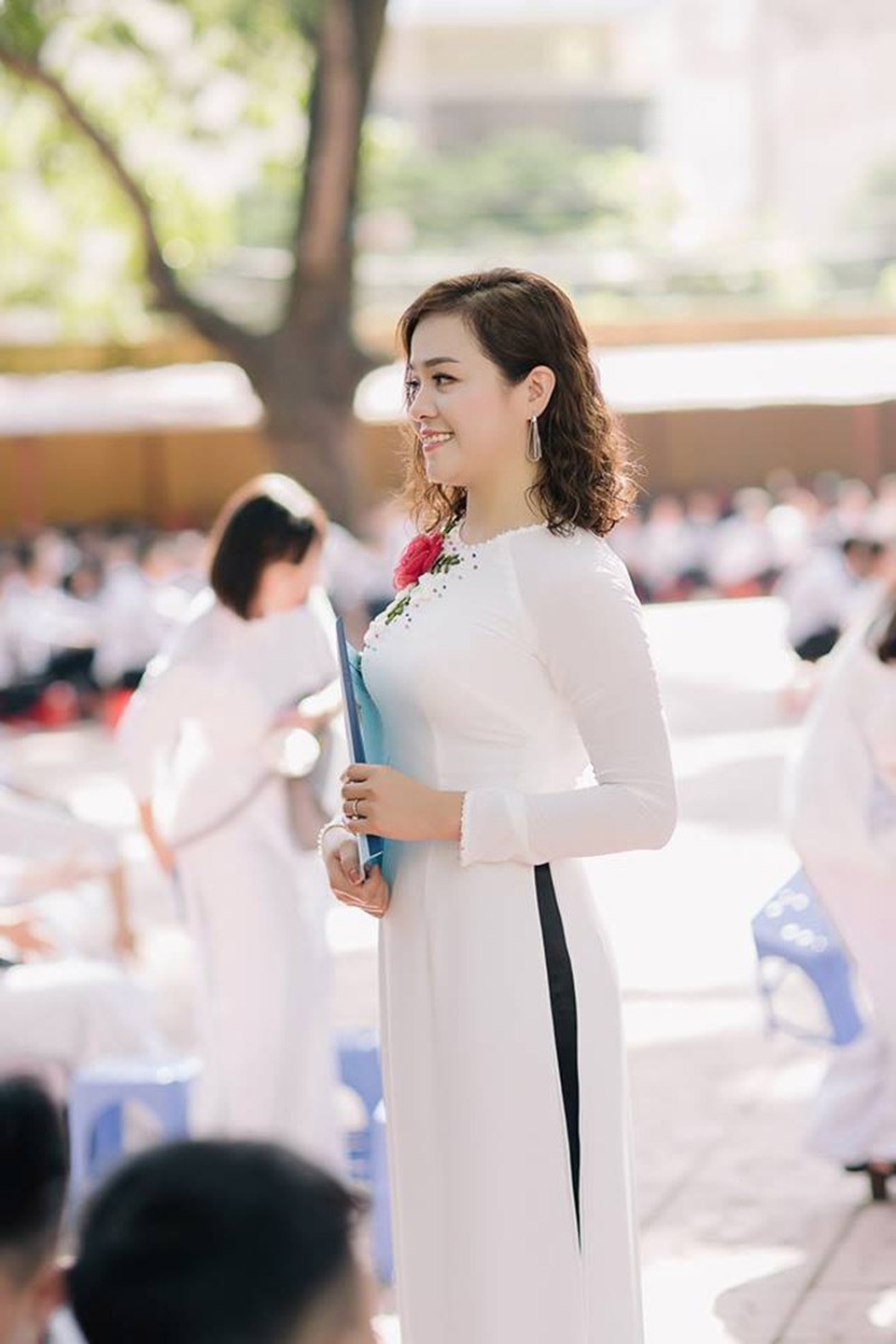 Cô giáo 35 tuổi dân tộc Tày sở hữu nét đẹp trẻ trung, duyên dáng - 9 Cô giáo 35 tuổi dân tộc Tày sở hữu nét đẹp trẻ trung, duyên dáng - 9