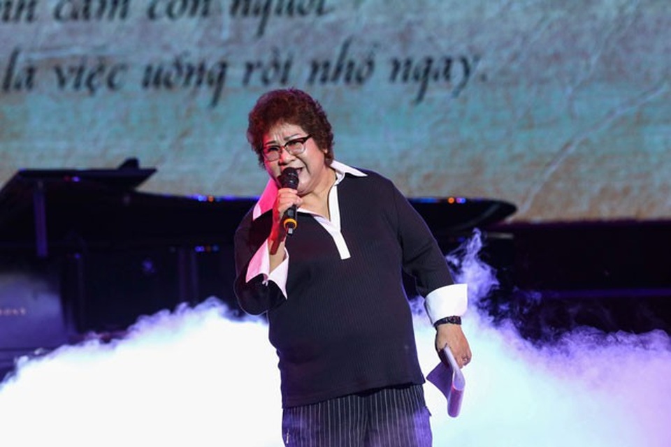 NSƯT Minh Vượng trình bày 3 bài thơ của Hồng Thanh Quang.