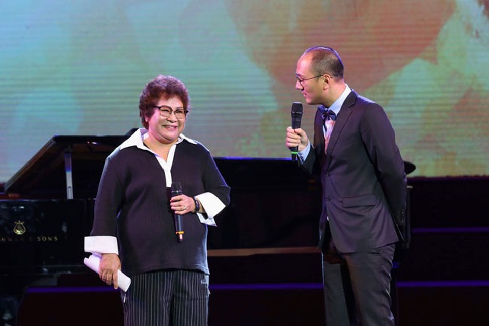 Nữ danh hài thổ lộ yêu thơ và con người Hồng Thanh Quang. Hai người trân trọng tình cảm dành cho nhau và là bạn tốt của nhau.