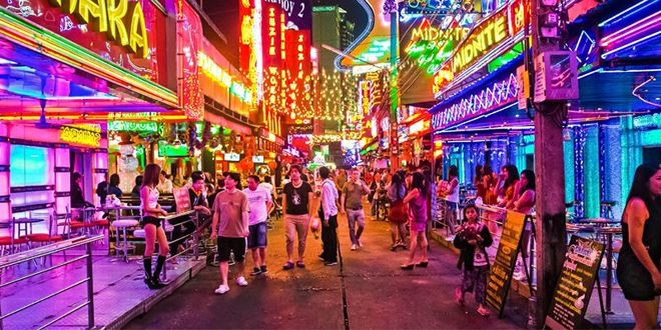 Các nước trên thế giới xử phạt hành vi mại dâm như thế nào? - 3 Các nước trên thế giới xử phạt hành vi mại dâm như thế nào? - 3