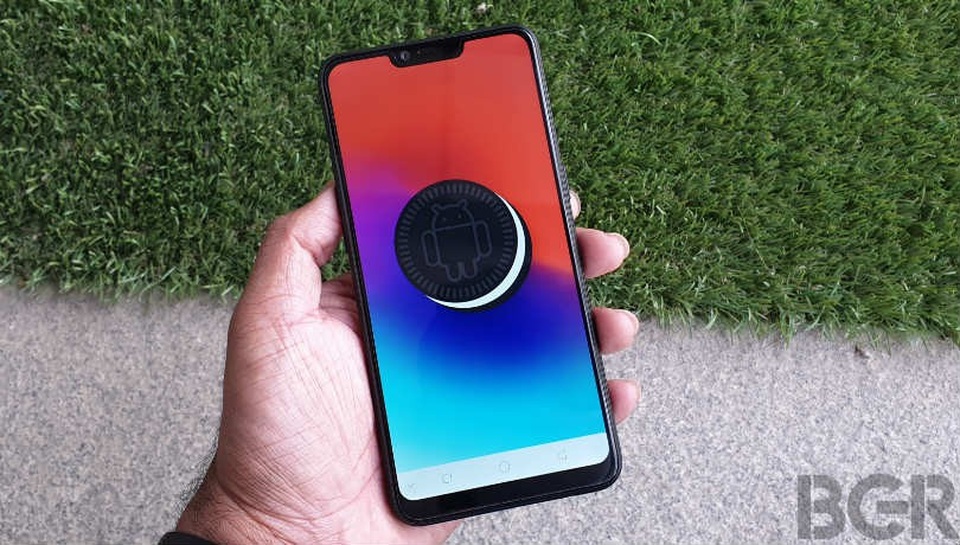 Trên tay điện thoại giá chỉ 3 triệu đồng có "cam kép", tai thỏ - 5 Trên tay điện thoại giá chỉ 3 triệu đồng có "cam kép", tai thỏ - 5