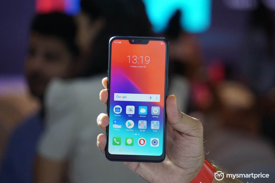 Trên tay điện thoại giá chỉ 3 triệu đồng có "cam kép", tai thỏ - 1 Trên tay điện thoại giá chỉ 3 triệu đồng có "cam kép", tai thỏ - 1