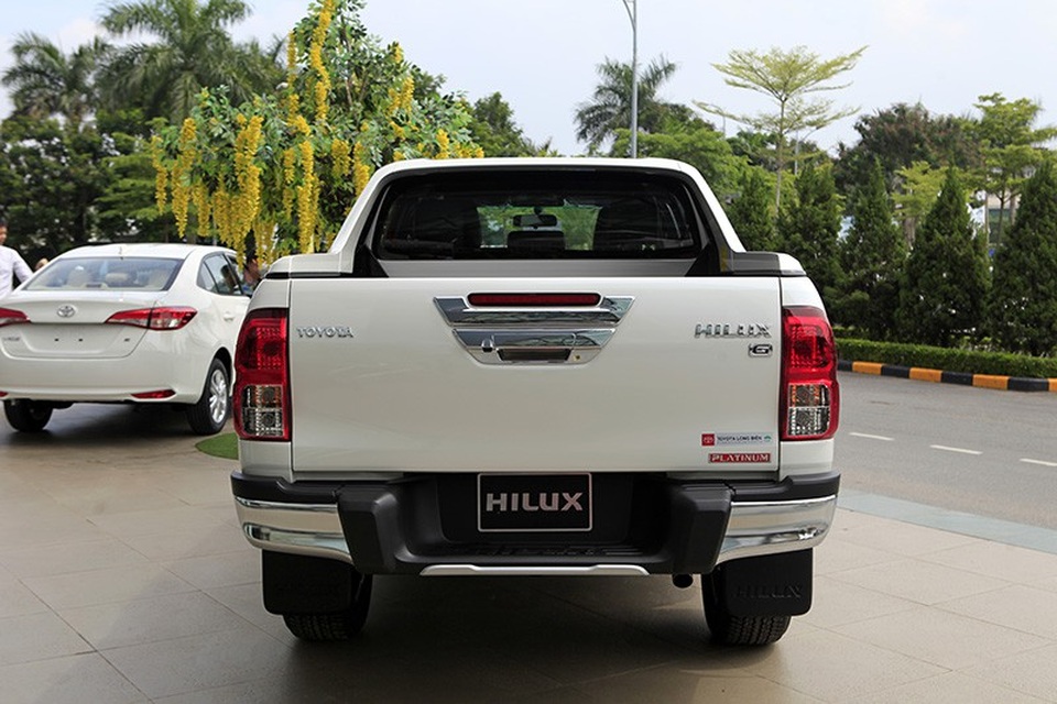 Toyota Hilux mới có gì cạnh tranh cùng các đối thủ? - 7 Toyota Hilux mới có gì cạnh tranh cùng các đối thủ? - 7