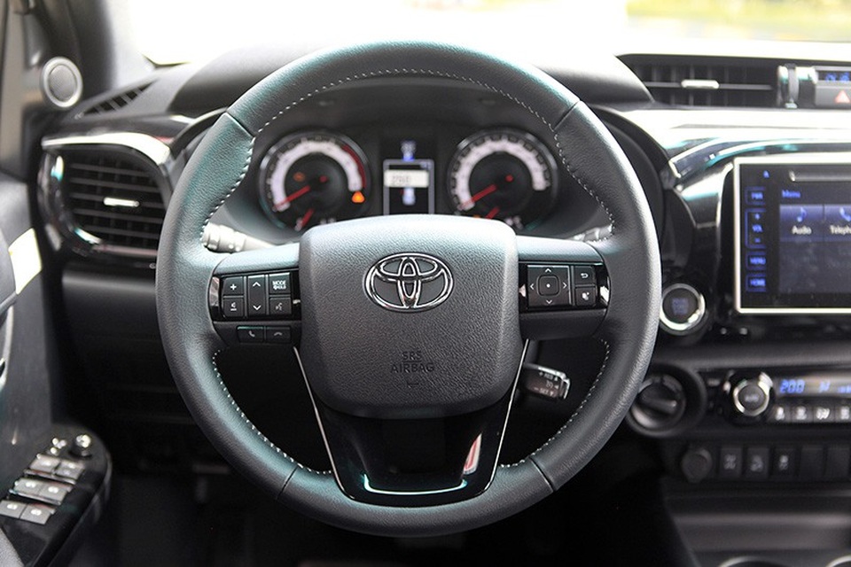 Toyota Hilux mới có gì cạnh tranh cùng các đối thủ? - 9 Toyota Hilux mới có gì cạnh tranh cùng các đối thủ? - 9