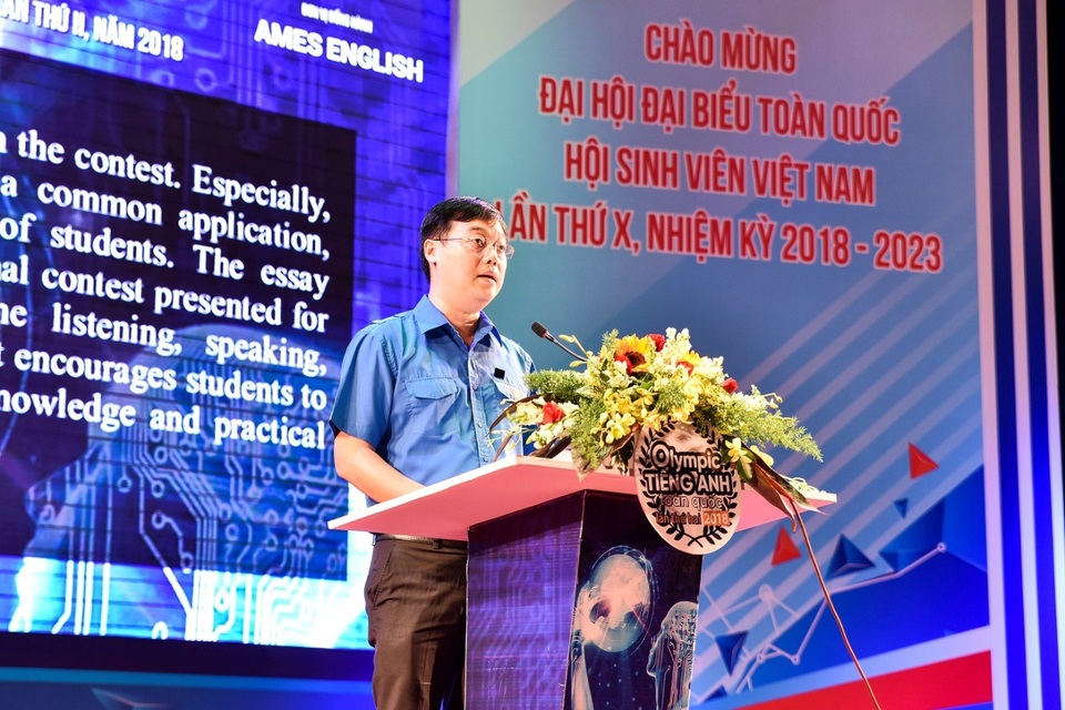 Khởi động hội thi Olympic tiếng Anh học sinh, sinh viên toàn quốc - 1 Đồng chí Lê Quốc Phong, Ủy viên dự khuyết BCH Trung ương Đảng, Bí thư thứ nhất BCH Trung ương Đoàn phát biểu.