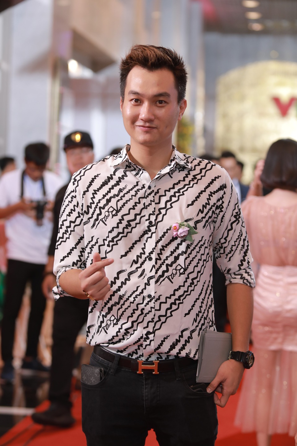 Cầu thủ điển trai U23 Việt Nam khiến dàn BTV VTV ngẩn ngơ trên thảm đỏ - 15 Diễn viên Anh Tuấn.