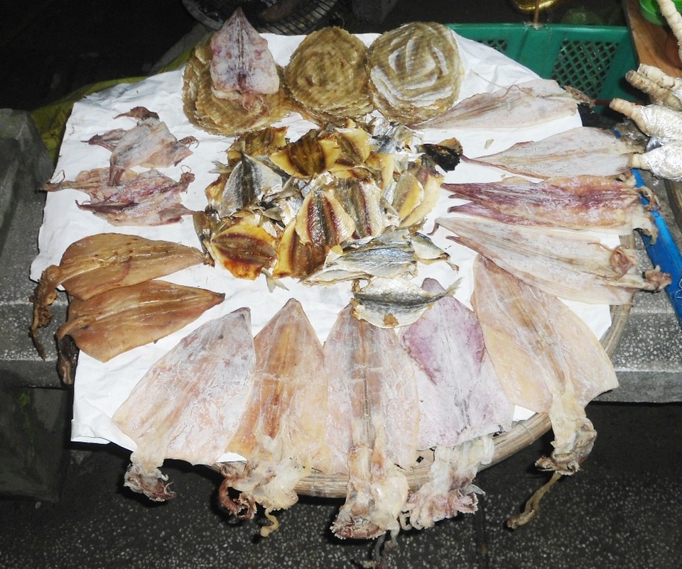 Cá rim, mực nướng