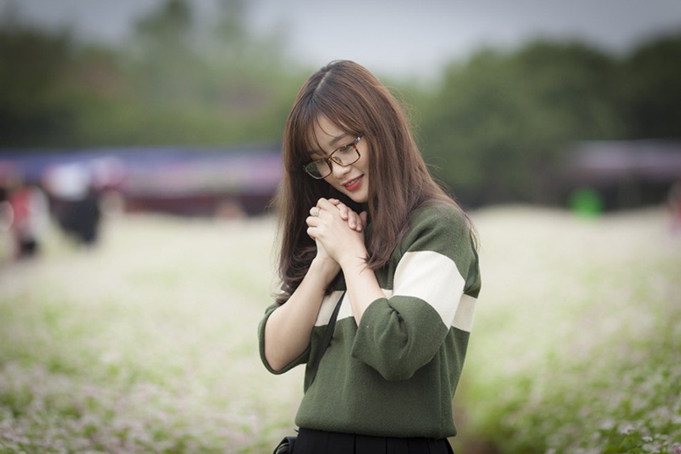 Là con gái độc thân cũng phải thật kiêu hãnh - 2 Cuộc đời này sẽ không vì em là con gái mà thương hoa tiếc ngọc, nên hãy tự yêu lấy chính mình nhé! (Ảnh minh họa: Dư Thịnh Photographer)