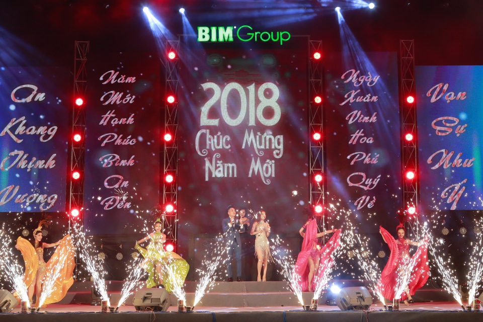 “Chào 2018” - Halong Marine Plaza bùng nổ với JustaTee, Giang Hồng Ngọc, Hạnh Sino - 21