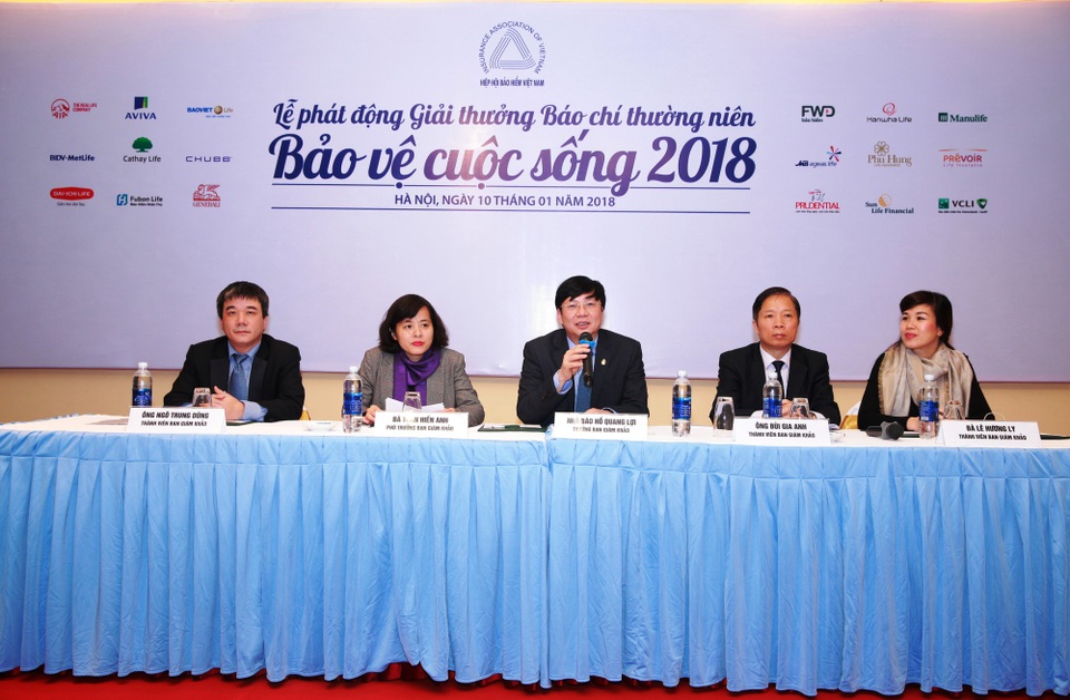 Phát động Giải thưởng Báo chí thường niên “Bảo vệ cuộc sống 2018” - 1
Chủ tọa buổi Lễ phát động Giải thưởng báo chí Bảo vệ cuộc sống 2018.
