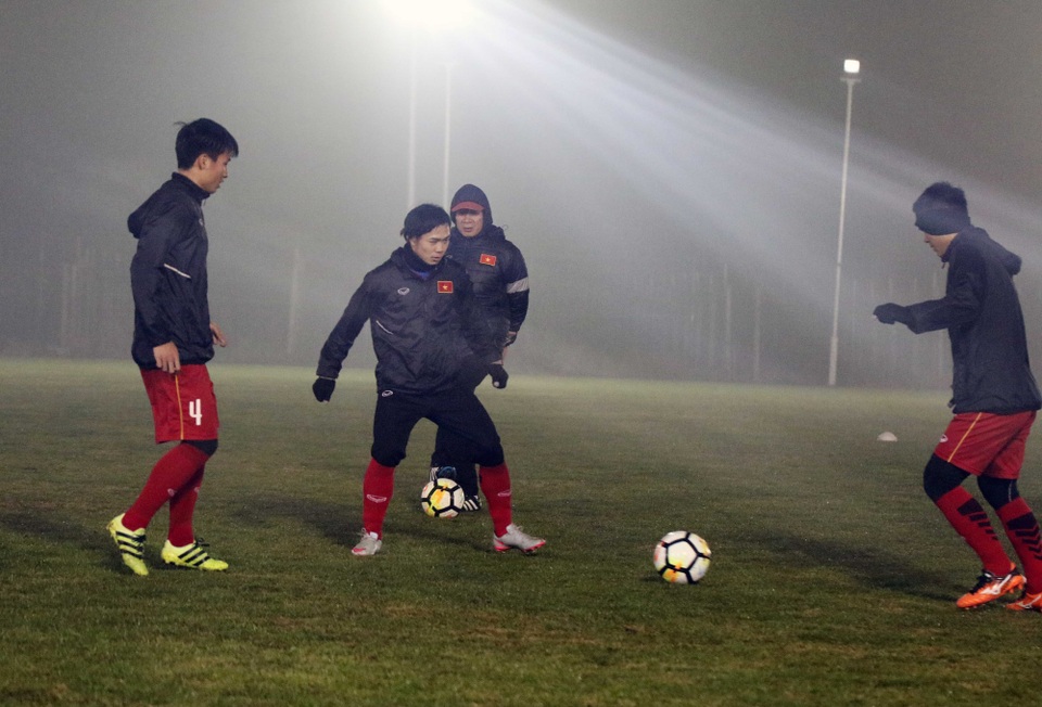 U23 Việt Nam khốn khổ vì sân tập trước trận gặp U23 Syria - 10
U23 Việt Nam sẵn sàng cho trận đấu với U23 Syria