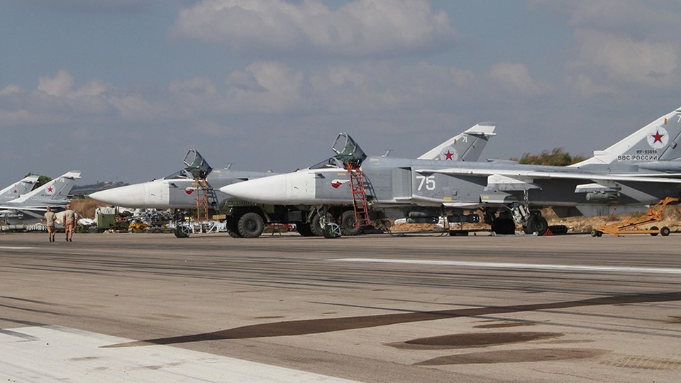 Tướng Nga tiết lộ thêm về vụ tấn công “chưa từng có” vào căn cứ Nga ở Syria - 2
Căn cứ Hmeimim của Nga được bảo vệ nhiều lớp. (Ảnh: Sputnik)