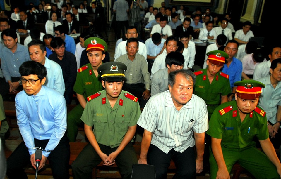 Phạm Công Danh chi hàng chục tỉ đồng mua rượu - 1 Bị cáo Phạm Công Danh cùng đồng Phạm.