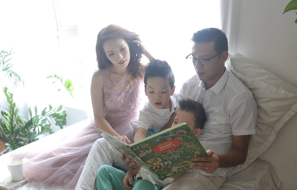 Gia đình hạnh phúc của Đan Lê và Khải Anh.