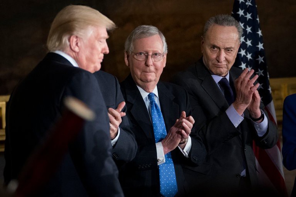 Mỹ chính thức đóng cửa chính phủ, Nhà Trắng nói gì? - 1
Cuộc đàm phán giữa Tổng thống Trump và các lãnh đạo Dân chủ tại Thượng viện bất thành. (Ảnh: NYTimes)