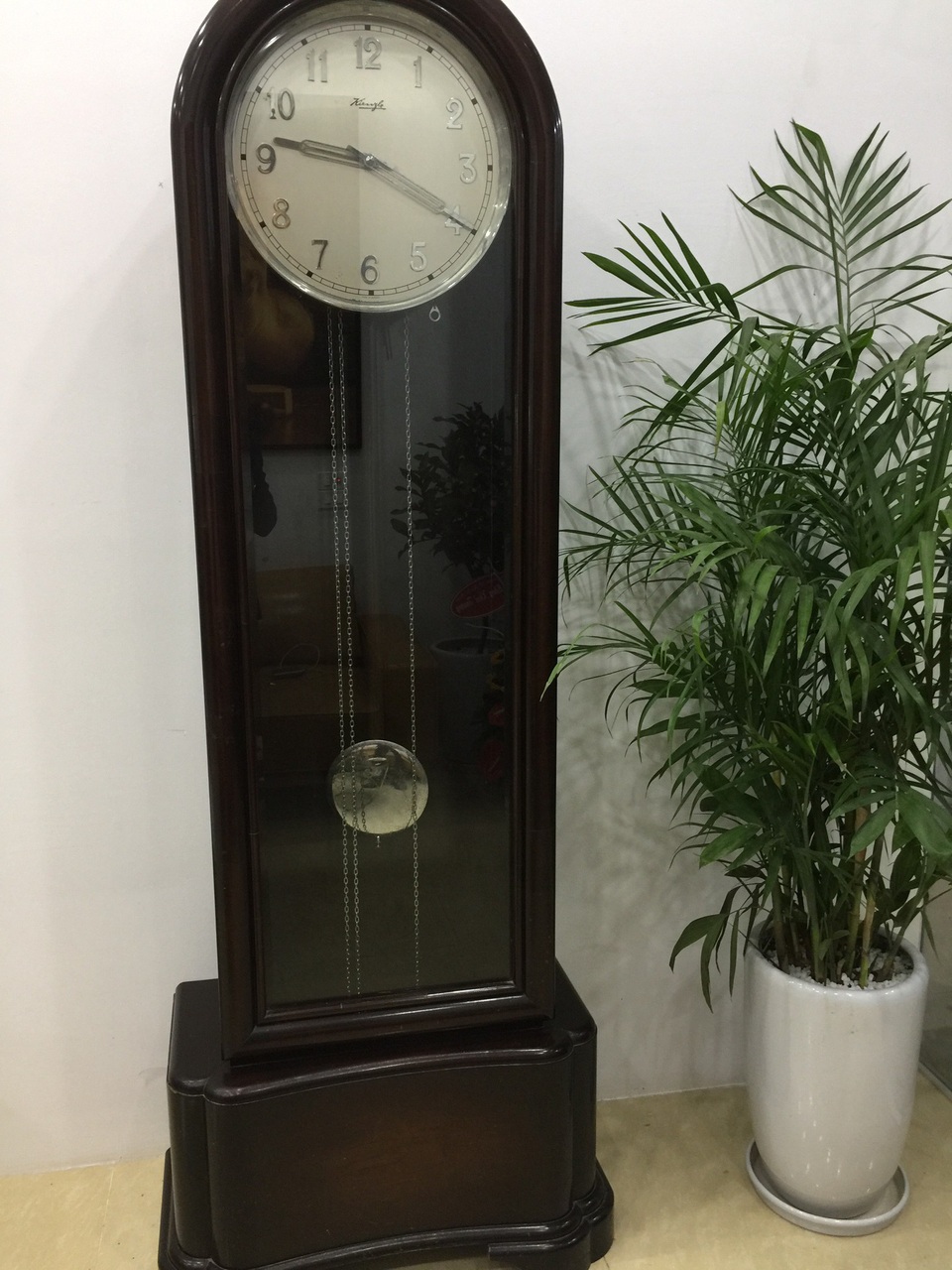 Đồng hồ cổ của bá tước Tây Âu: Đại gia năn nỉ, chủ cũng không bán - 3 Chiếc đồng hồ cây có thể chơi 3 bản nhạc