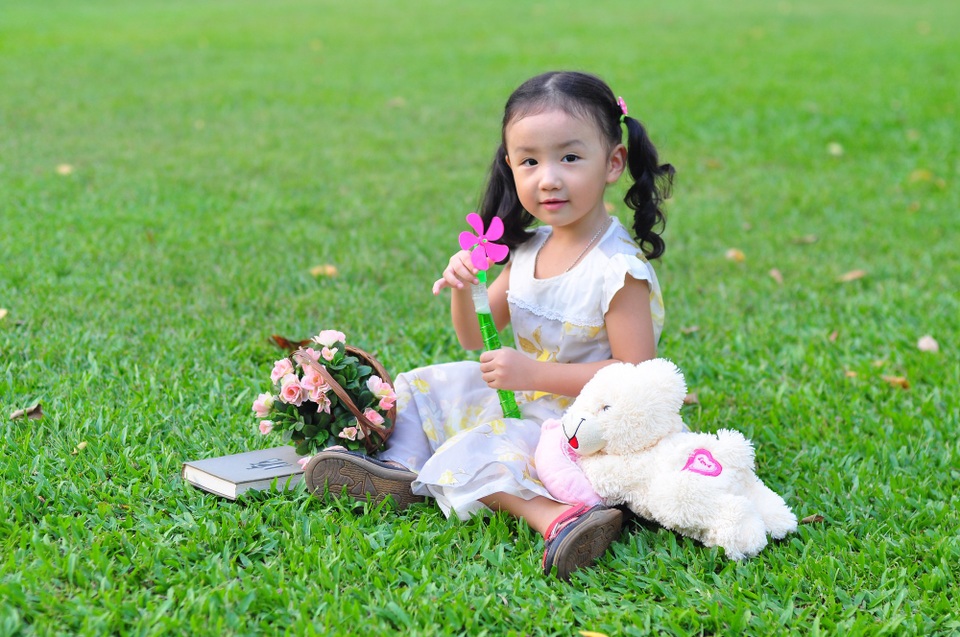 Nét cười bé gái 5 tuổi, nhìn không thể không yêu - 9 Nét cười bé gái 5 tuổi, nhìn không thể không yêu - 9