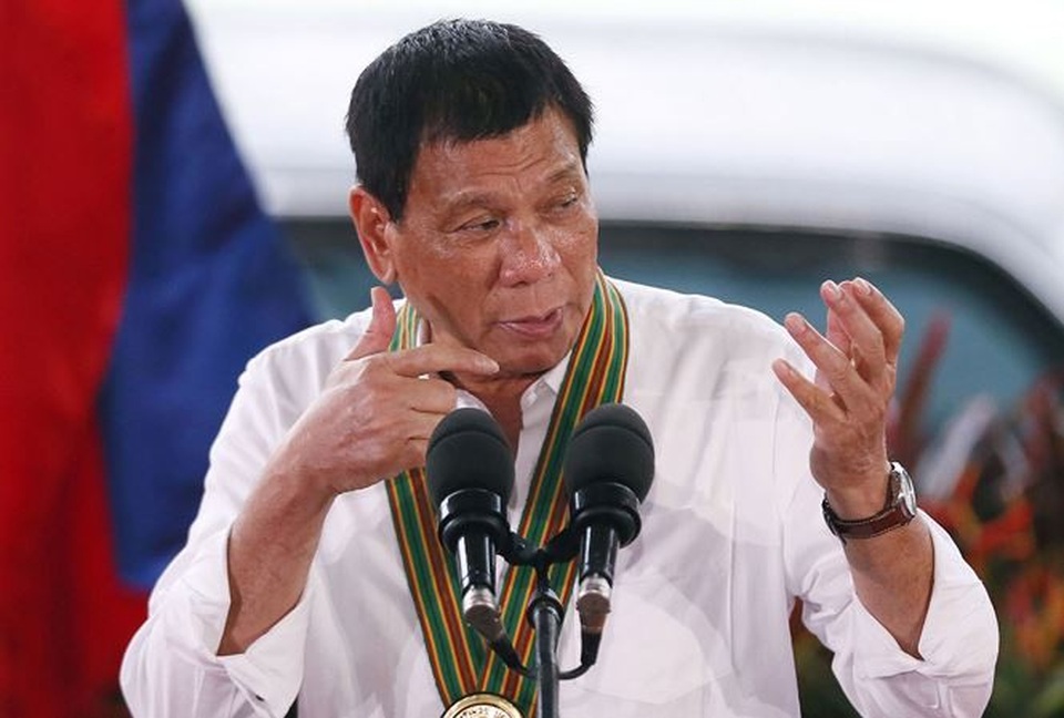 Tổng thống Philippines: ‘Hãy bắn tôi nếu tôi trở thành một nhà độc tài’ - 1
Tổng thống Philippines Rodrigo Duterte. Ảnh: AP