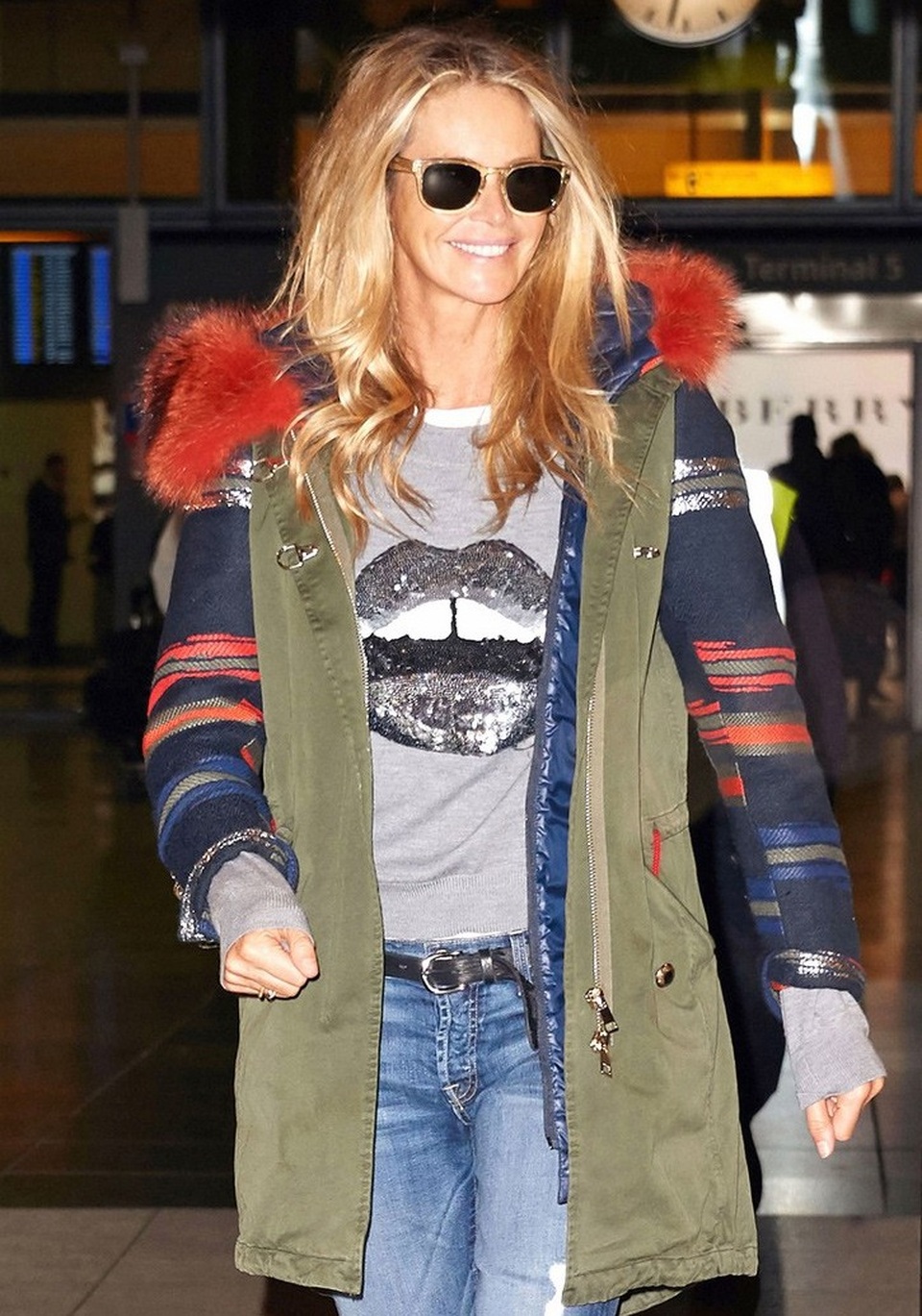53 tuổi, siêu mẫu Elle MacPherson vẫn sở hữu thân hình đẹp đáng kinh ngạc - 14
Siêu mẫu 53 tuổi thừa nhận rằng, càng có tuổi, cái nhìn và mục tiêu của bản thân ngày càng thay đổi. Qua năm tháng, những mục tiêu của tôi cũng thay đổi. Giờ đây, tôi chăm chút thân hình của mình, không chỉ để nó trông cân đối mà còn muốn mình khỏe mạnh, nhanh nhẹn, giàu năng lượng và thật hạnh phúc. Việc đứng đầu trong các lĩnh vực không còn là mục tiêu quan trọng với tôi. Tôi đã có những đứa con đáng yêu để làm bạn đồng hành. Cuộc sống của tôi bận rộn và tôi không muốn bỏ lỡ bất kỳ khoảnh khắc nào.