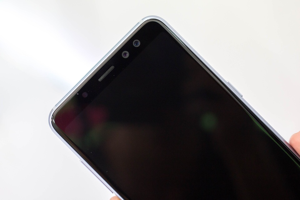 Đánh giá nhanh điện thoại Samsung Galaxy A8 (2018) - 7 Đánh giá nhanh điện thoại Samsung Galaxy A8 (2018) - 7