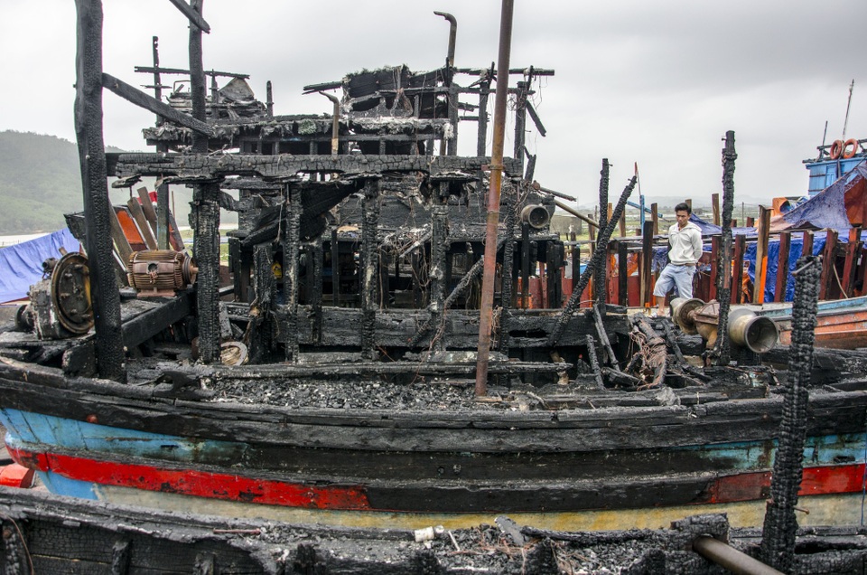 Phần lớn nguyên nhân cháy tàu cá là do chập điện