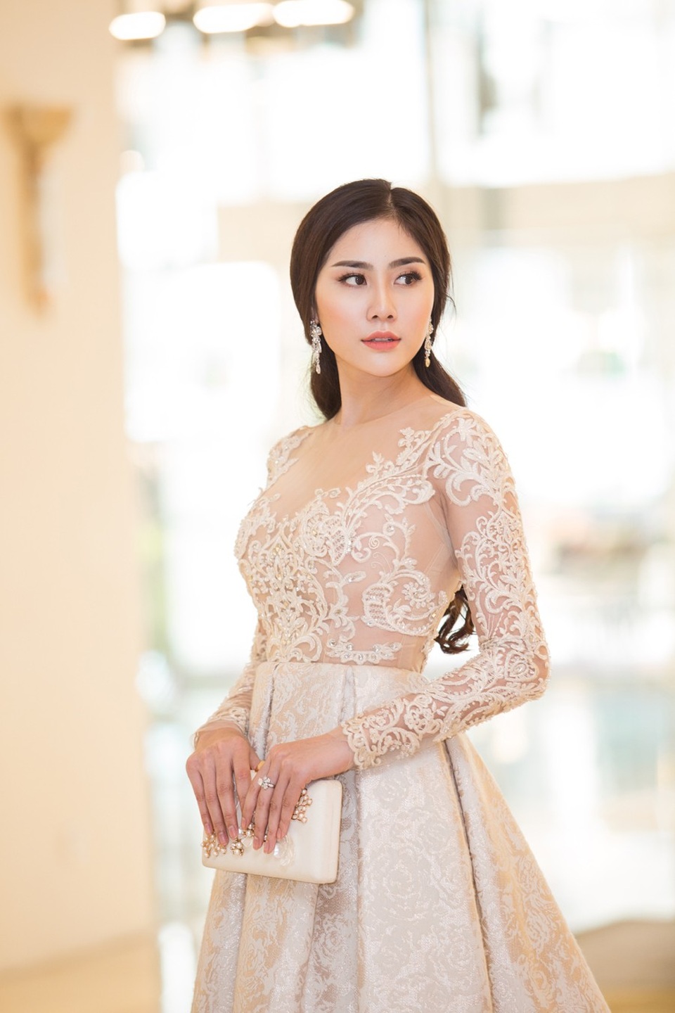 Dàn Hoa hậu, Á hậu lên án việc miệt thị màu da tân Hoa hậu H'Hen Niê - 3 Chỉ khi nhận thức thấp người ta mới chê bai cô gái dân tộc thiểu số đăng quang Hoa hậu, Á hậu 1 Miss Asia Beauty 2017 Hoàng Hạnh là cô gái tiếp theo lên tiếng. (Ảnh: NVCC).