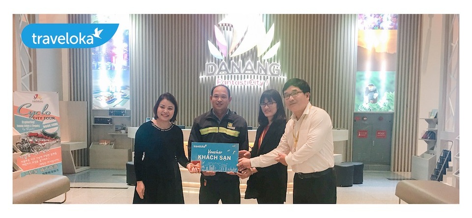 Gia đình gấu mập cực dễ thương làm náo loạn sân bay quốc tế Đà Nẵng - 6 Những tấm vé máy bay, phòng khách sạn đã được trao đi, nhiều gia đình cuối cùng cũng được hưởng một cái Tết trọn vẹn bên nhau!