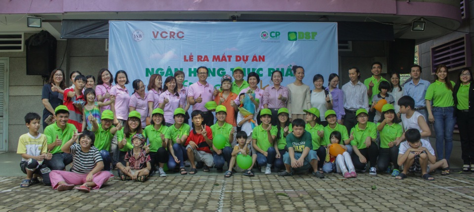 Ra mắt ngân hàng thực phẩm cho người nghèo - 1 Mô hình Foodbank Việt Nam ra mắt tại TPHCM