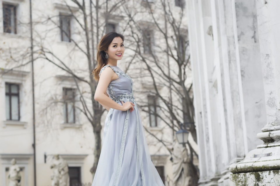 Lộ bằng chứng Ngọc Anh - Tô Minh Đức sang tận trời Tây "hẹn hò" - 9 Lộ bằng chứng Ngọc Anh - Tô Minh Đức sang tận trời Tây "hẹn hò" - 9