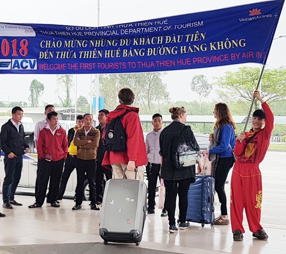 Huế đón những vị khách đầu tiên “xông đất” đường hàng không - 3 Sở Du lịch tỉnh Thừa Thiên Huế chuẩn bị chu tiếp khâu đón khách ở sân bay Phú Bài