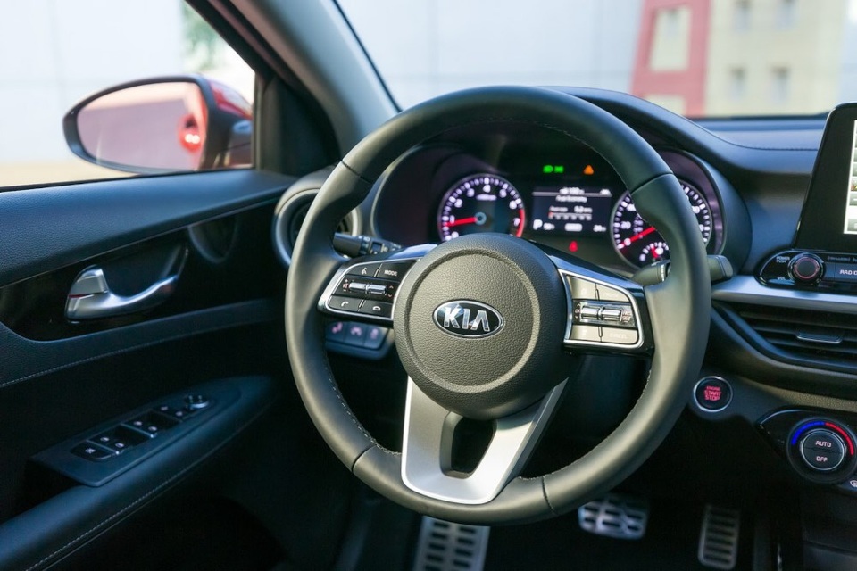 Kia Forte thế hệ mới có nhiều nâng cấp - 12 Kia Forte thế hệ mới có nhiều nâng cấp - 12