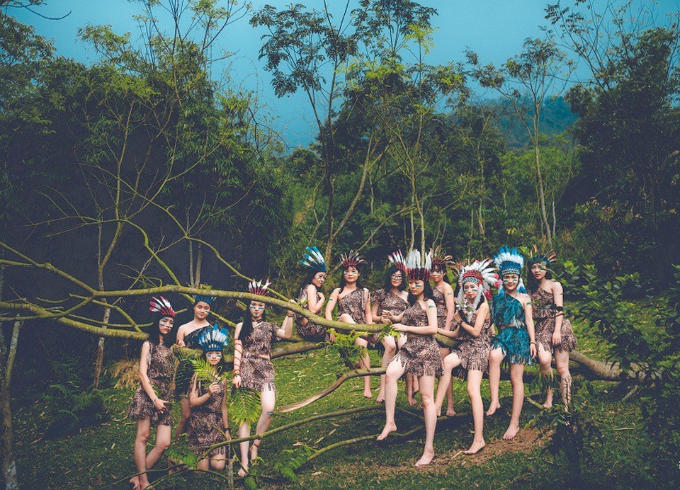 Ảnh kỷ yếu thổ dân "chất lừ" của học sinh Thái Nguyên - 9