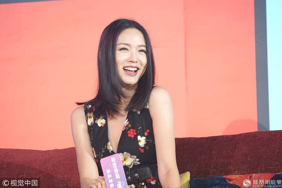 
Trương Tử Lâm đăng quang tại cuộc thi Hoa hậu Thế giới lần thứ 57 tổ chức tại Tam Á, Trung Quốc. Cô trờ thành người đẹp đầu tiên và một trong hai người đẹp Trung Quốc giành vương miện Hoa hậu Thế giới. Sau cuộc thi này, Tử Lâm bước chân vào làng giải trí với vai trò người mẫu kiêm diễn viên.
