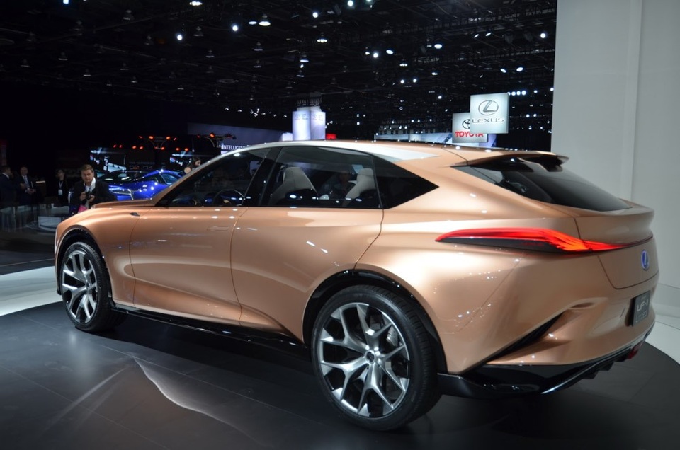 LF-1 Limitless - Phong cách SUV tương lai của Lexus - 9 LF-1 Limitless - Phong cách SUV tương lai của Lexus - 9